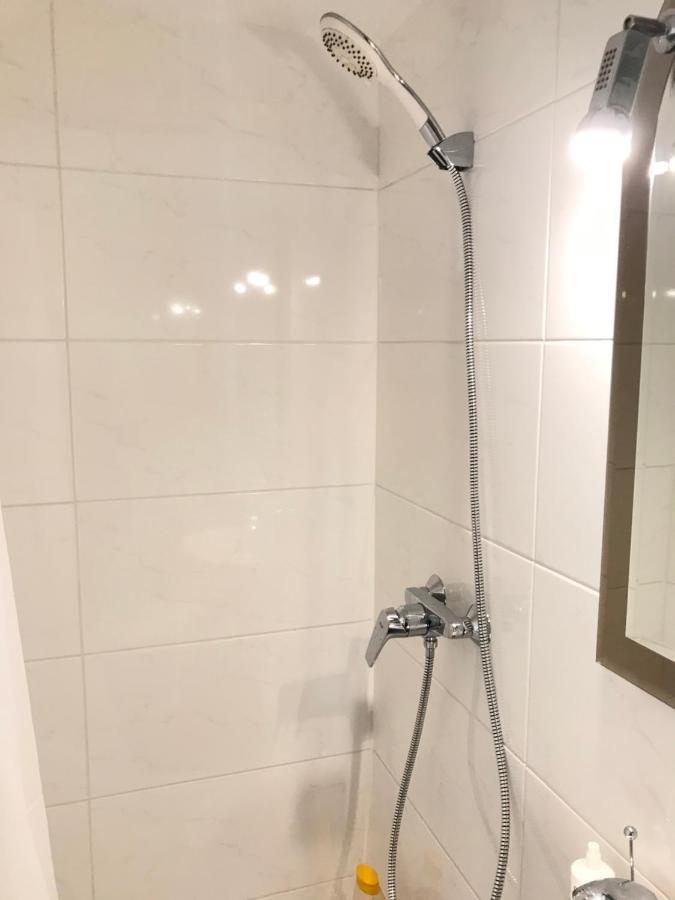 Centro Apartment Near Gedimas Avenue Vilnius Luaran gambar