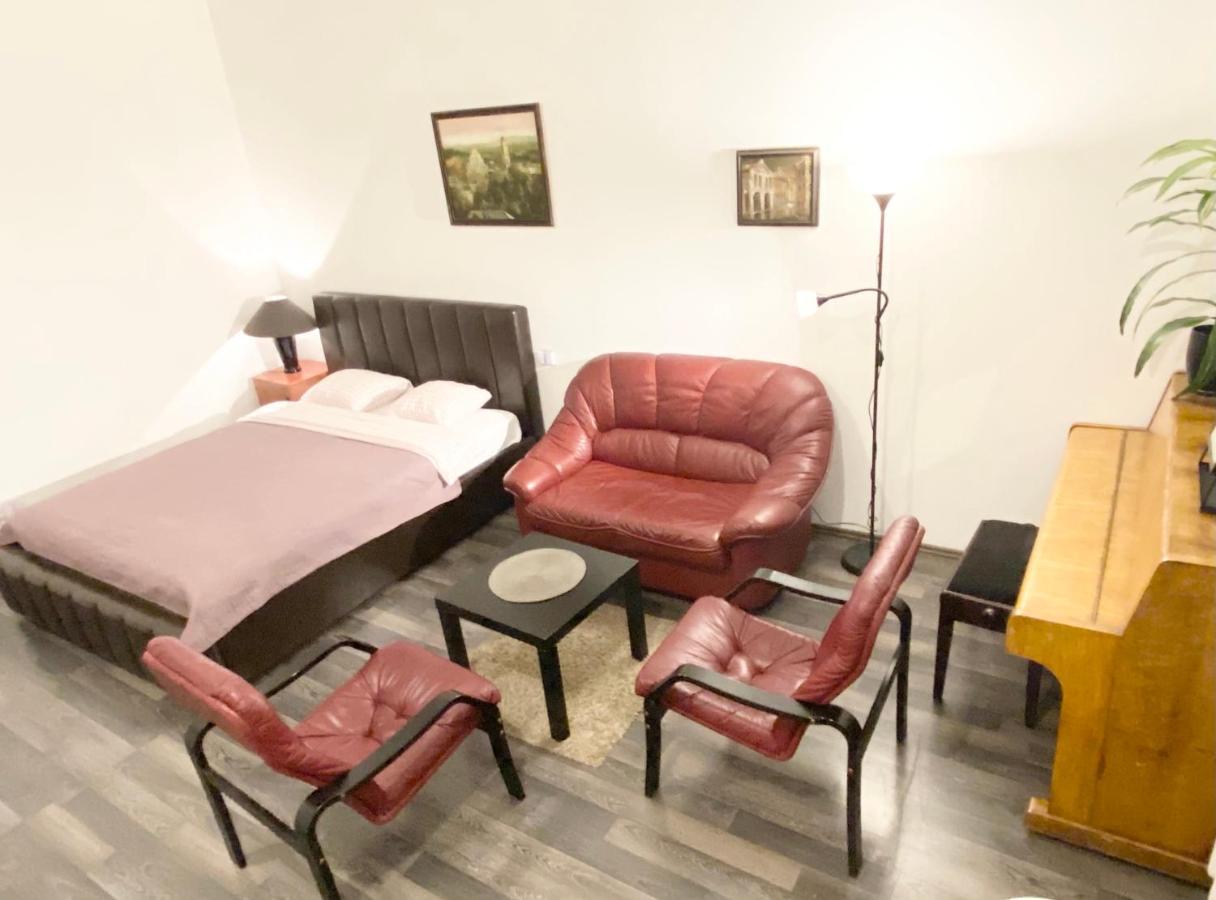 Centro Apartment Near Gedimas Avenue Vilnius Luaran gambar