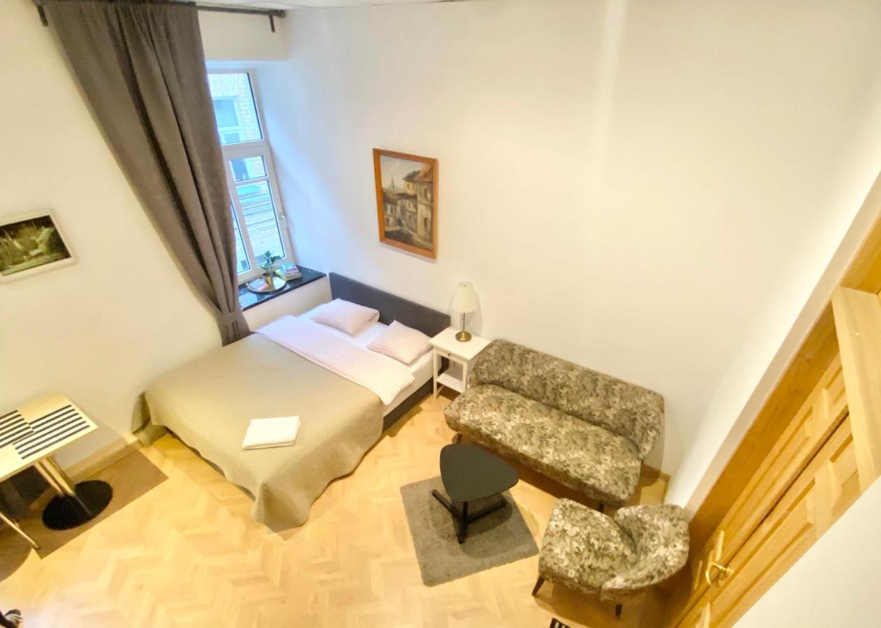 Centro Apartment Near Gedimas Avenue Vilnius Luaran gambar