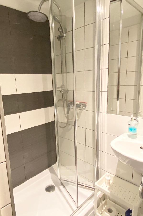 Centro Apartment Near Gedimas Avenue Vilnius Luaran gambar