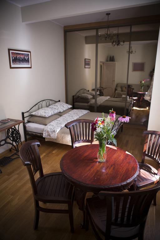 Centro Apartment Near Gedimas Avenue Vilnius Luaran gambar